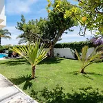 Deluxe 4bdr House W/ Pool By Lovelystay Дом отдыха