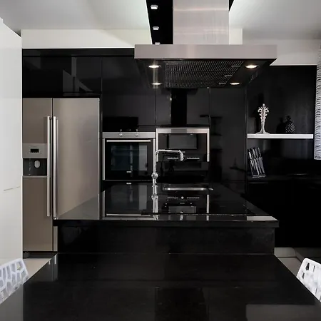 Deluxe 4bdr House W/ Pool By Lovelystay * 포티마오