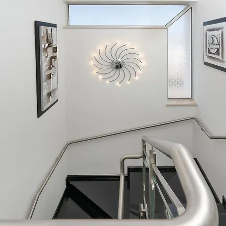 Deluxe 4bdr House W/ Pool By Lovelystay Hébergement de vacances Portimão