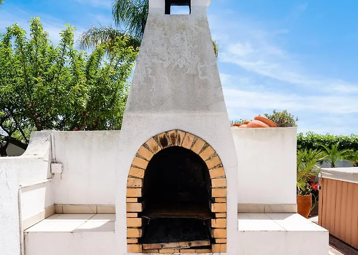 Deluxe 4bdr House W/ Pool By Lovelystay *