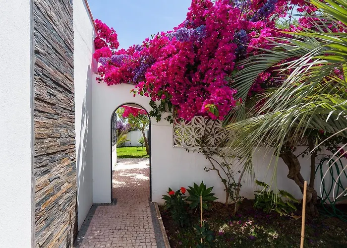 Dom wakacyjny Deluxe 4bdr House W/ Pool By Lovelystay Portimão