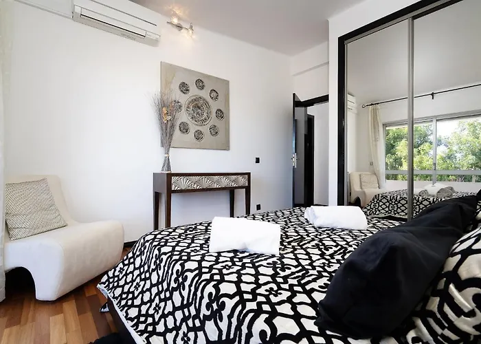 Deluxe 4bdr House W/ Pool By Lovelystay Dom wakacyjny