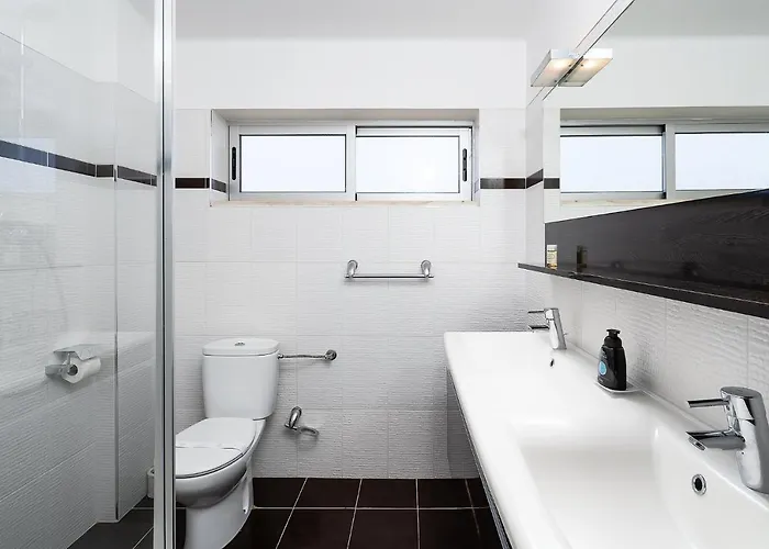 Dom wakacyjny Deluxe 4bdr House W/ Pool By Lovelystay Portimão